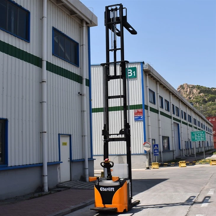 Electric 1500kg Pallet Stacker high quality