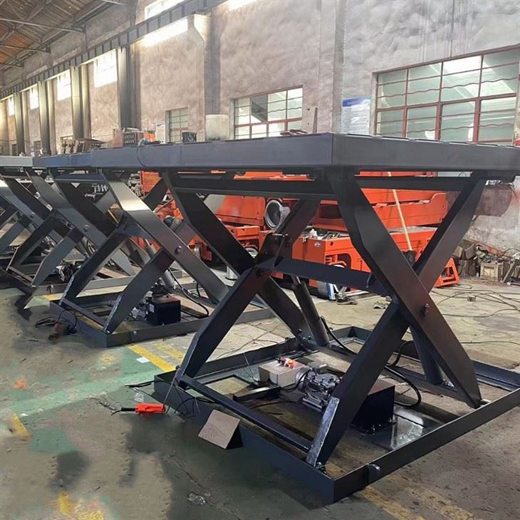 Industrial Scissor Lifts